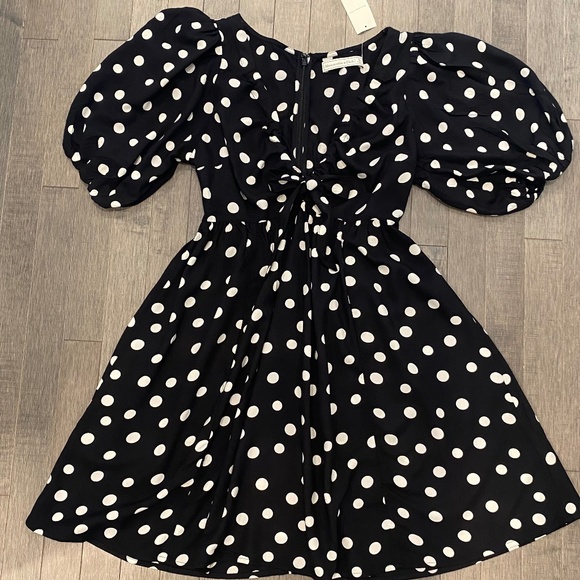 Abercrombie & Fitch Dresses & Skirts - NWT Abercrombie & Fitch Cinch-Front Mini Dress Black/White